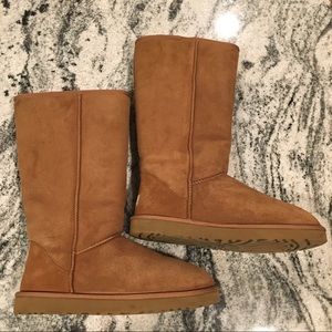 Women’s Classic Tall UGG Boots - Size 10